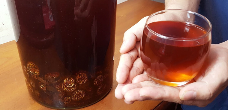 Rượu chuối hột rừng thành phẩm