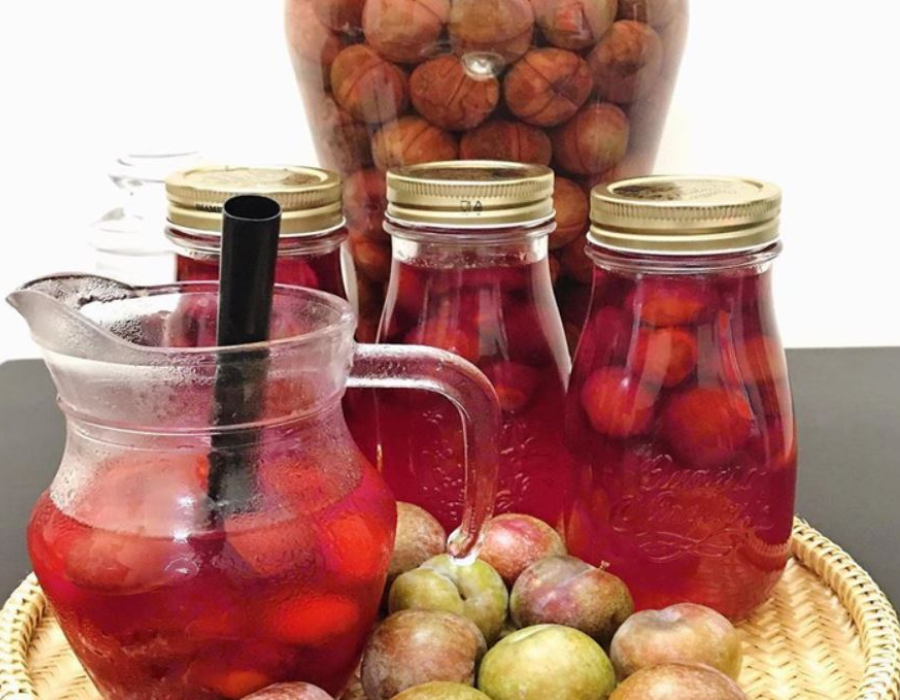 Ngâm mận cùng đường phèn