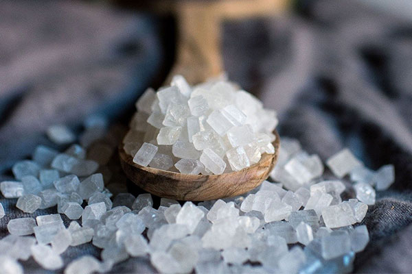 Đường phèn là nguyên liệu rất cần thiết