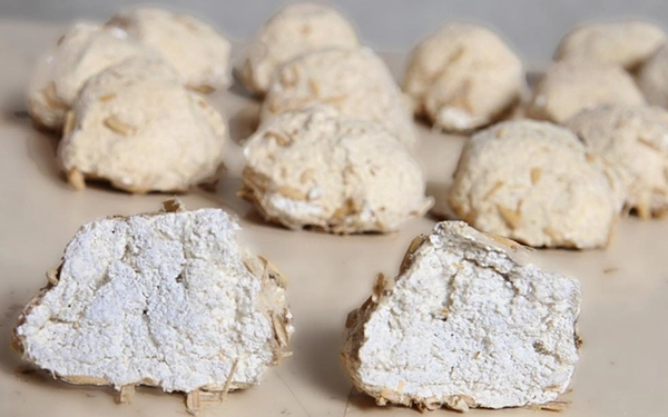 Sử dụng men rượu chất lượng tốt để rượu nếp cái có hương vị hảo hạng