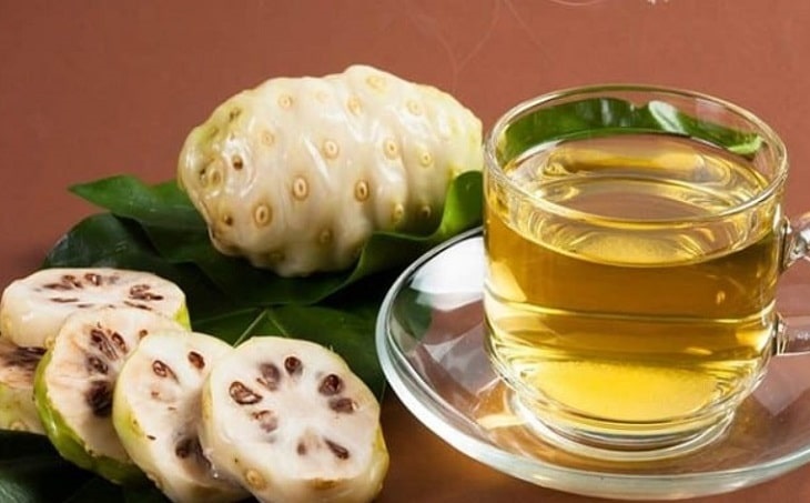 Chuẩn bị nguyên liệu làm rượu ngâm quả nhàu