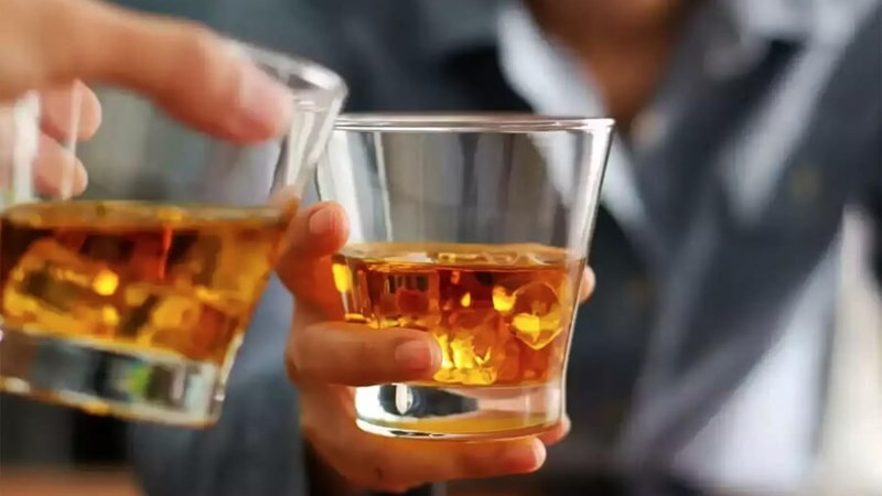 Không nên sử dụng rượu quá lạnh đối với ly Whisky