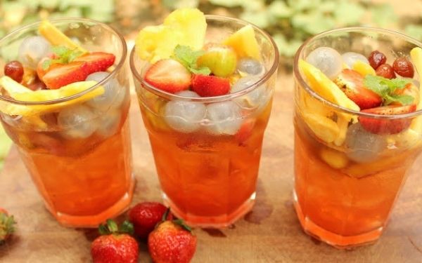 công thức hoàn hảo khi kết hợp dâu tây với rượu vang