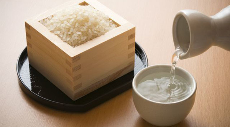 Rượu gạo truyền thống